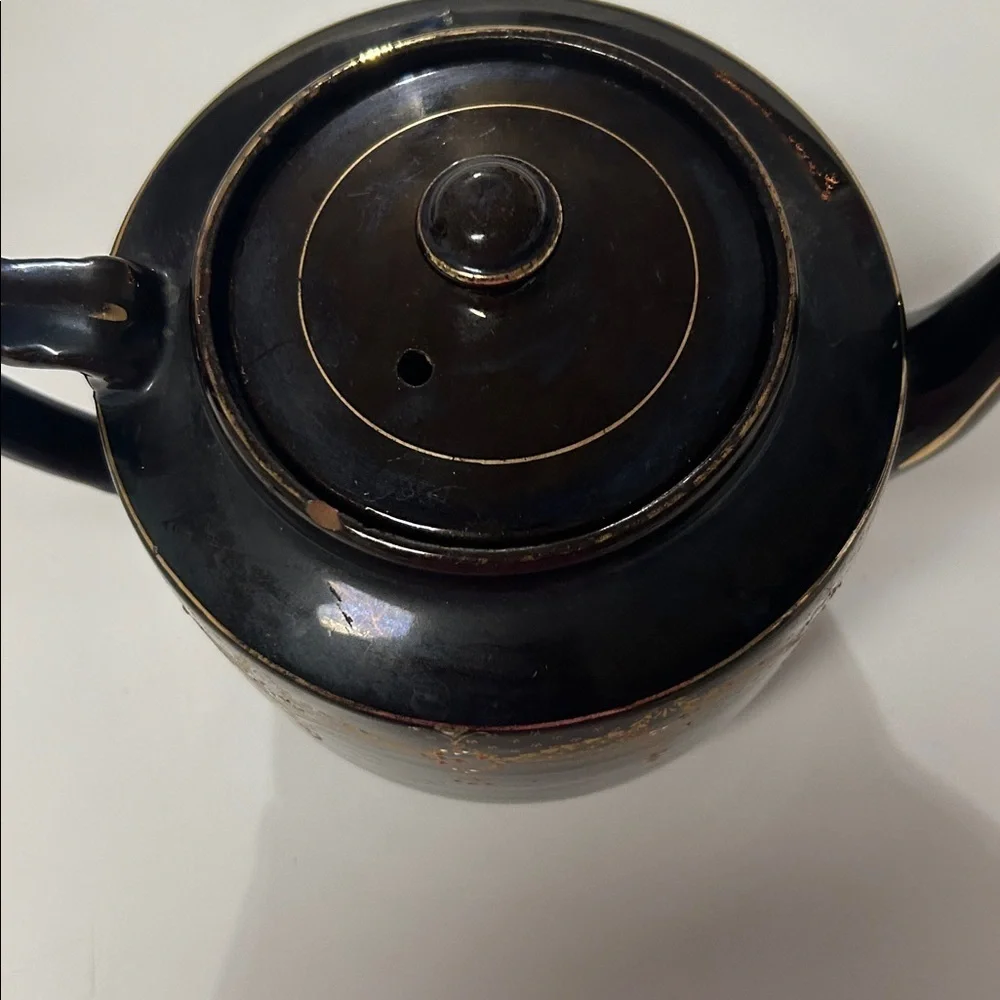 Gibson & Sons Vintage Teapot Moriage style